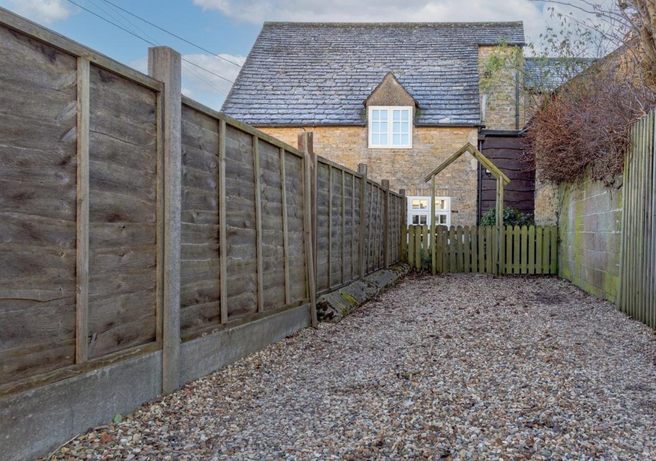 Jasmine Cottage - 2 Bedroom In Heart Of Bourton! Bagian luar foto